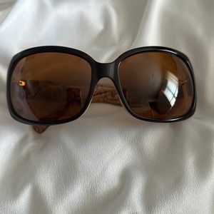***SOLD*** Like new Coach sunglasses